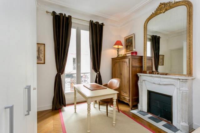 Charming Bedroom Parigi